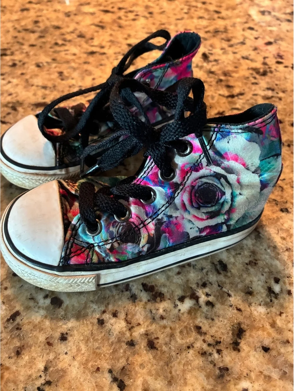 Converse floral low top sneakers